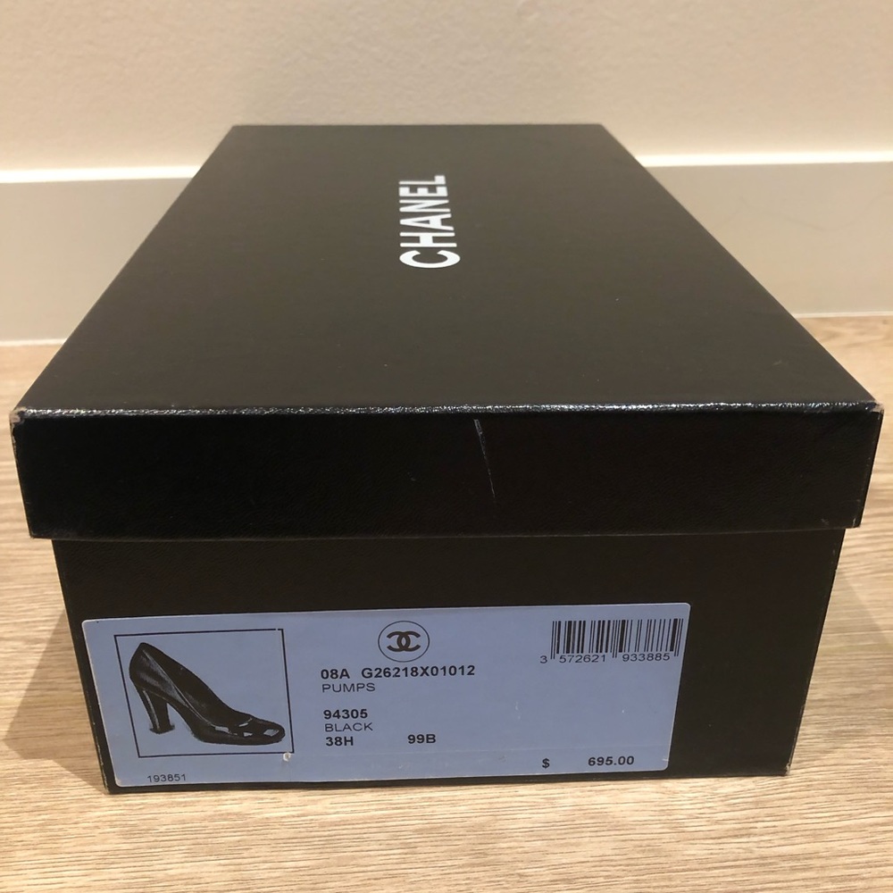 Chanel Black Patent Leather Pump - Picture 7 of 12